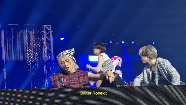 Stray Kids @ Music Bank in Paris - God's Menu | Fancam смотреть онлайн