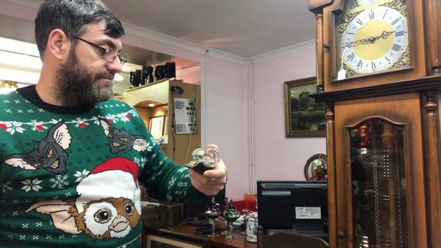 Charity Shop Haul - Can you find Antiques & Collectables At Charity Shops смотреть онлайн