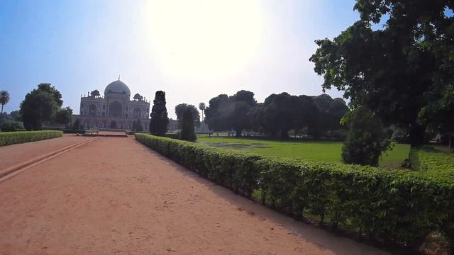 Our favourite place in INDIA!? Humayun's Tomb in Delhi 🇮🇳 India Travel vlog смотреть онлайн