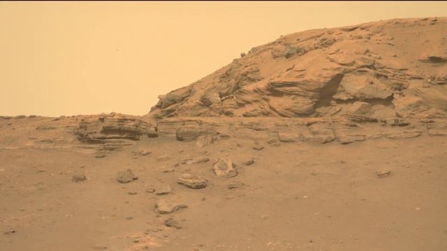 Perseverance сфотографировал странные объекты на Марсе !