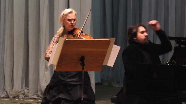 Lilia Umnova, violin & Timur Sergeyenia, piano. L. V. Beethoven, R. Schumann, R. Strauss смотреть онлайн