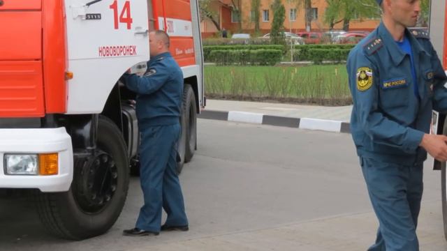 Смелым,сильным и отважным-нашим ПОЖАРНЫМ! смотреть онлайн