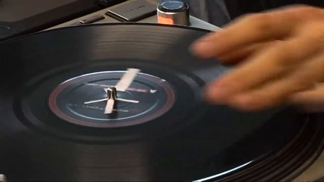 Behind the scenes on DJ Hero смотреть онлайн