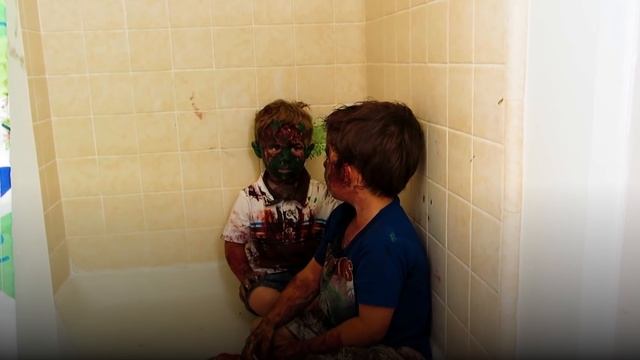 Папа поймал сыновей на месте преступления. Его реакция - это что-то! смотреть онлайн