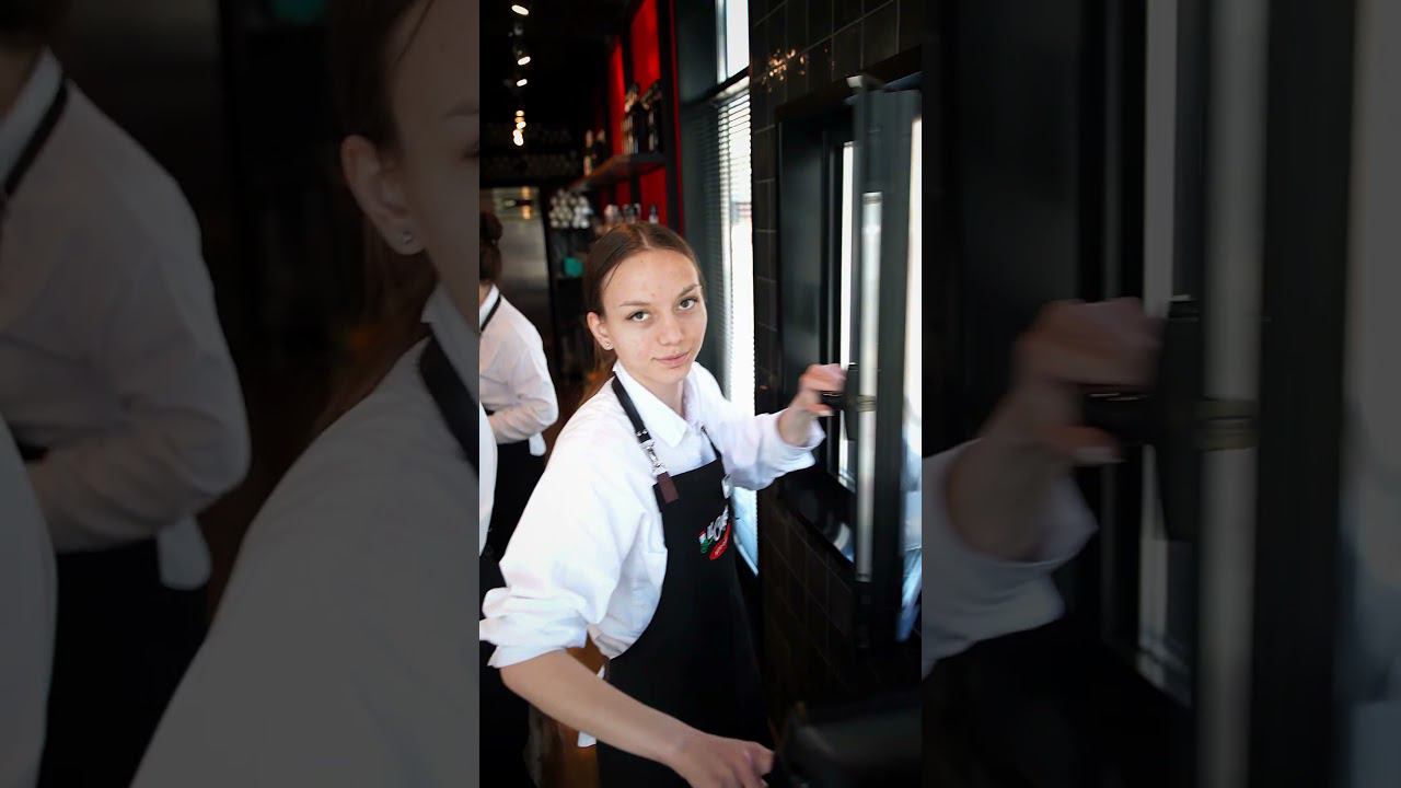 Лучшие работники в кофейне. Снимаем в Ульяновске смотреть онлайн