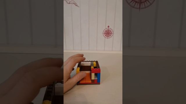 Сейф с ключом из лего