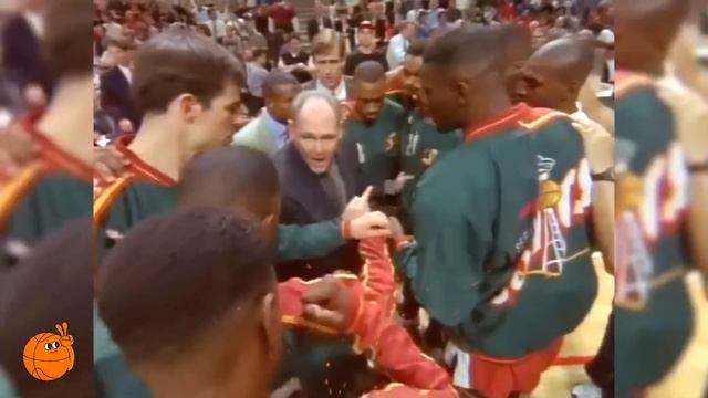 МАЙКЛ ДЖОРДАН ПРОТИВ ГЭРИ ПЭЙТОНА? | ФИНАЛ НБА 1996 ГОДА #нба #nbafinals #джордан #пэйтон #кемп смотреть онлайн