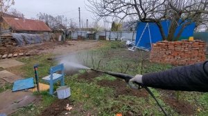 Осенняя обработка сада с помощью мойки высокого давления