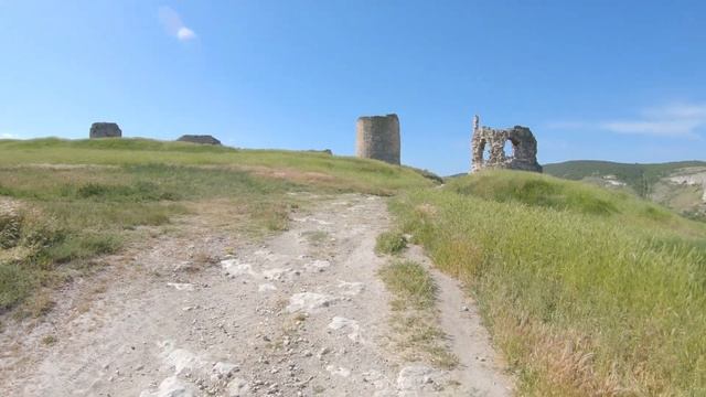 Крым, Инкерман. Удивительный монастырь в пещере. Высушенный Инкерманский карьер. Крепость Каламита. смотреть онлайн