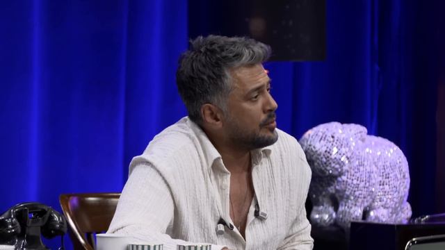 Sıcak Çok Sıcak Emre Altuğ ile Daha Da Sıcaaak Olucak - İbrahim Selim ile Bu Gece 4x08 смотреть онлайн