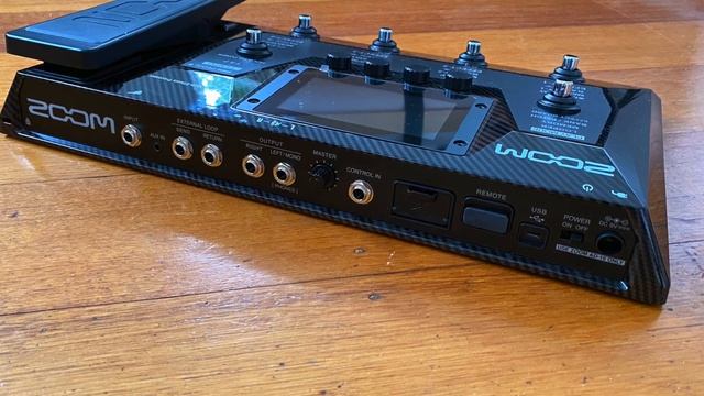 ZOOM: G6 Multi-Effects Processor