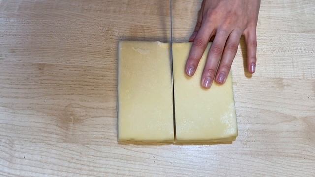 Пироги с томатом и розмарином