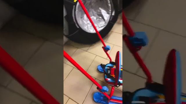 Снегокат Nika Twiny2+ sportcar красный каркас смотреть онлайн