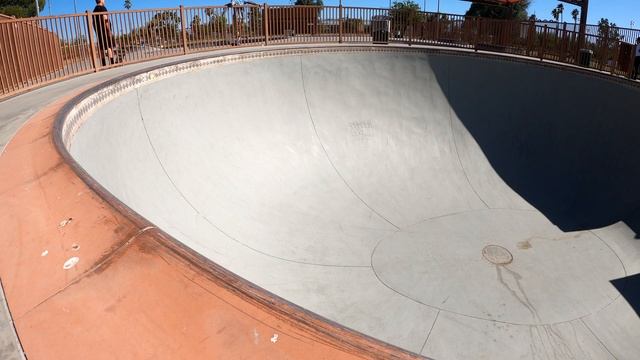 Vert Skating Progression - FIRST DAY - Hitting Tiles 12 Ft Skeleton Key Bowl | Tucson, AZ смотреть онлайн