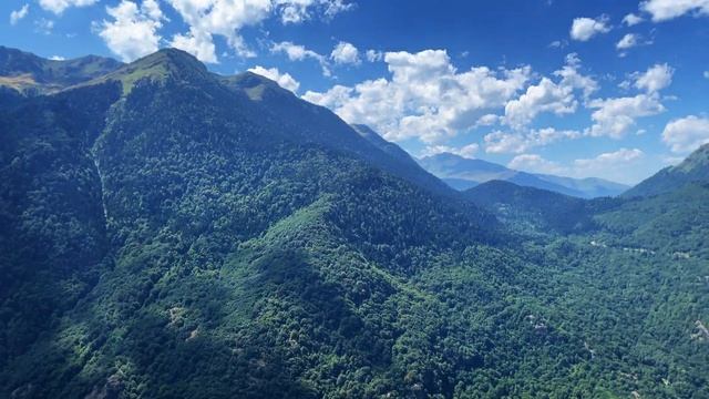 EP3 Vacances en Amoureux à motos dans les Pyrénées le 13 Aout 2023 смотреть онлайн