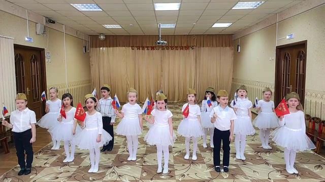 Песня День Победы. Песня с флажками к 9 мая старшая группа смотреть онлайн