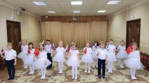 Песня День Победы. Песня с флажками к 9 мая старшая группа