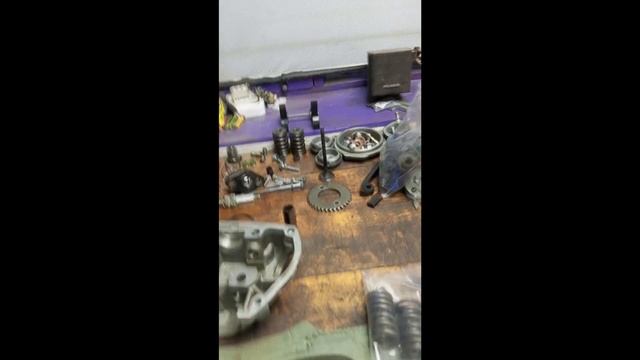 Разобранный мотор от Motoland XR250 ENDURO