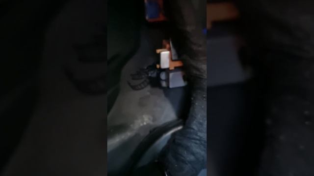 audi s8 air suspension compressor staying on смотреть онлайн