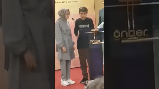 Hafize Nur kar imiş ve Bilal Taha ardıç görmezler ama görünmez değiller смотреть онлайн