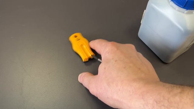 Do you know what's in the bottle? смотреть онлайн