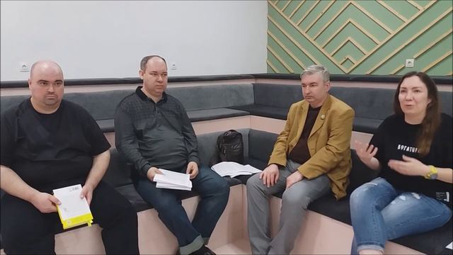 Обсуждение сборника эссе «Что мы думаем о машинах, которые думают» смотреть онлайн