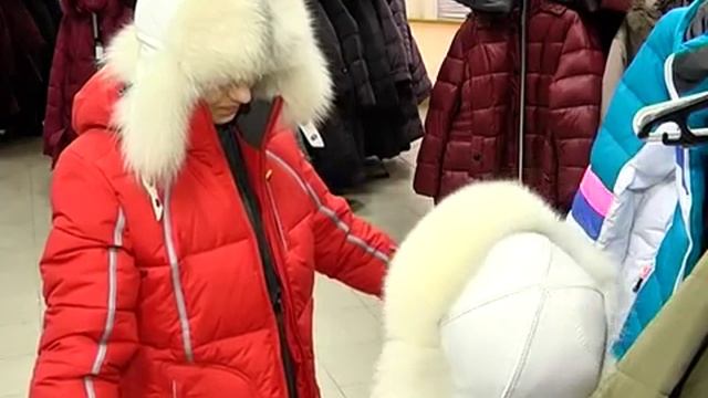 В Кургане открылась ярмарка верхней одежды «Все по 3 500 рублей» смотреть онлайн
