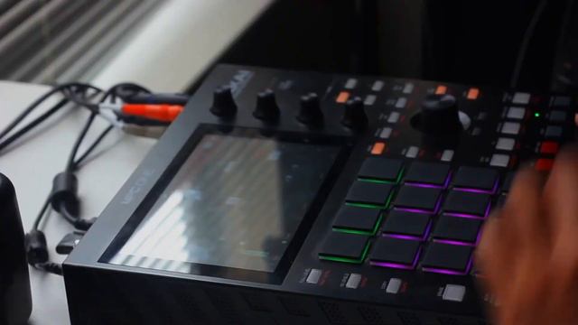 Beatober Day 2: MPC One Beatmaking With Raw Cutz смотреть онлайн