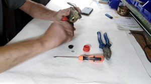 Ремонт газового котла своими руками - предохранительный клапан давления течет