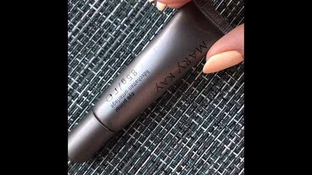 Основа под тени - важный продукт в вашей косметичке. смотреть онлайн