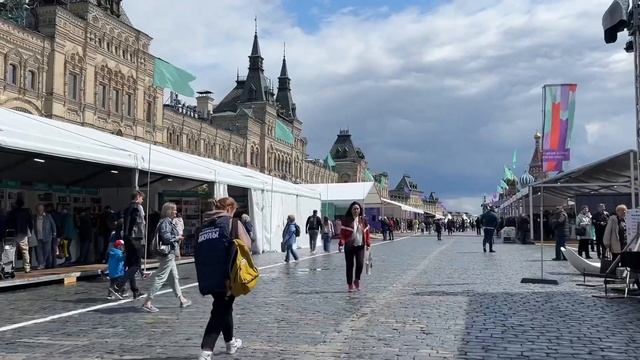 ВЛОГ: КНИЖНЫЙ ФЕСТИВАЛЬ 2023 #книги #Москва #книжныйфестивалькраснаяплощадь смотреть онлайн