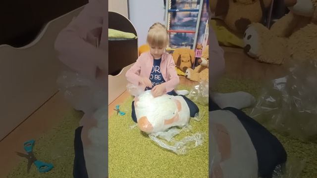 Распаковка игрушки Гусь-Обнимусь смотреть онлайн