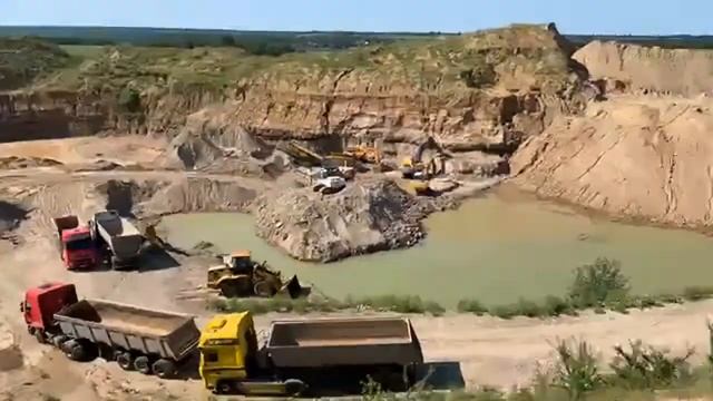 Незаконный карьер по добыче песка близ Кишинева смотреть онлайн