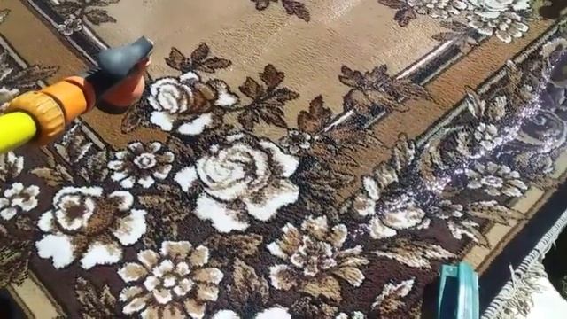 Как я дома стираю ковры. Стирка ковров в деревне смотреть онлайн