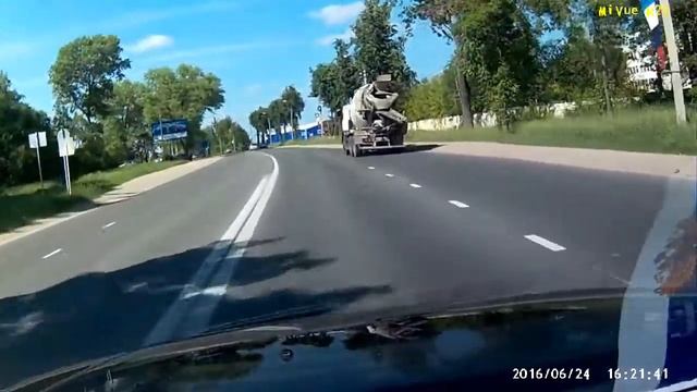 Как проехать. Улица Кутузова. Автосалон RENAULT. смотреть онлайн