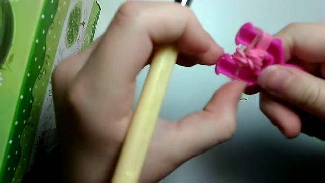 Как сплести вишенки из резинак смотреть онлайн