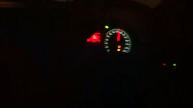 Volkswagen Polo 0-130-0 kmph (handbrake pulled at 80 kmph) смотреть онлайн