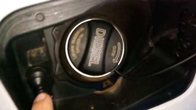 Видео: Как открыть крышку топливного бака BMW X6, БМВ Х6 смотреть онлайн