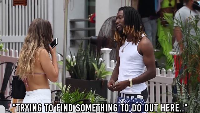GIRL PICKING UP GUYS WITH A (D*CK cazy reactions ) must watch from thedailydropout смотреть онлайн