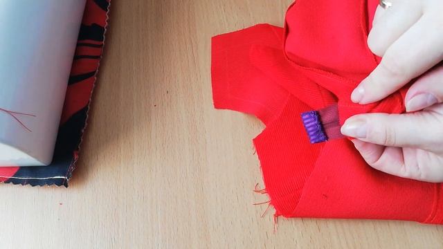 Шью сама платье с рельефными швами и притачной кокеткой. Как сшить платье приталенного силуэта. смотреть онлайн