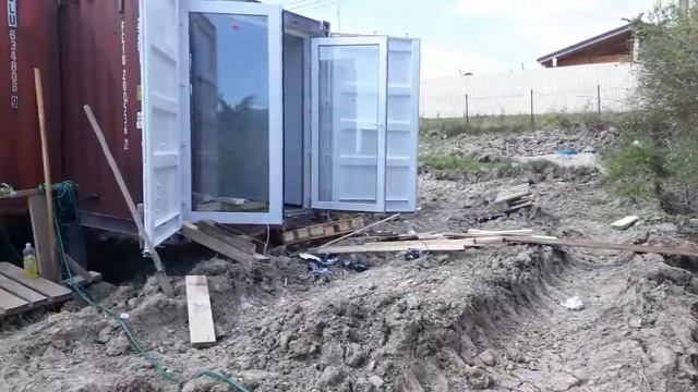 11.07.17 Стройна на даче из морских контейнеров продолжаеться! смотреть онлайн
