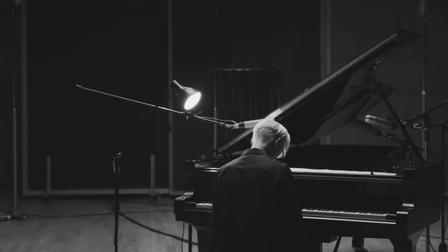 Tribute to Ryuichi Sakamoto 坂本龍一 [Orchestral ver. of Merry Christmas Mr Lawrence] смотреть онлайн