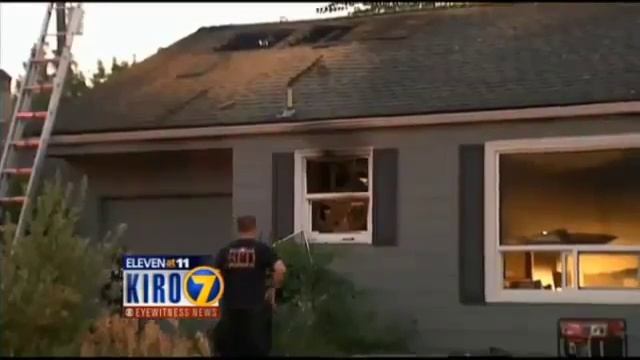 Попытавшись убить паука с помощью паяльной лампы мужчина сжег свой дом смотреть онлайн