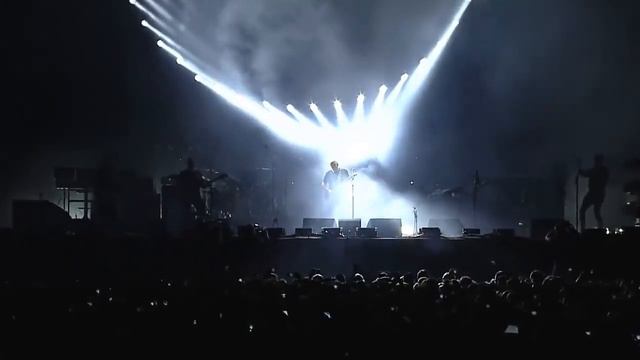 Comfortably Numb David Gilmour solo 2015 Live in South America смотреть онлайн