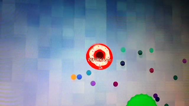 Обучающее видео для новичков в "Агарио Голодные игры круче чем Агарио" смотреть онлайн