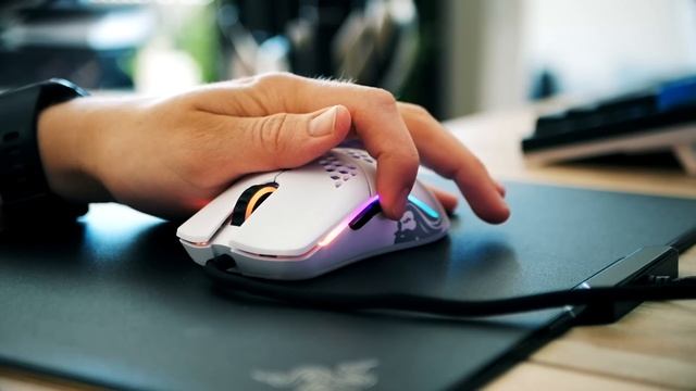 Glorious Model O Gaming Mouse Review Tested in Fortnite! смотреть онлайн