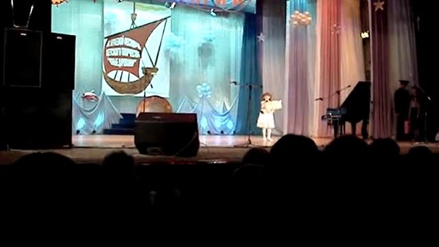 Вахрина Алина 7 лет - Колыбельная медведицы смотреть онлайн