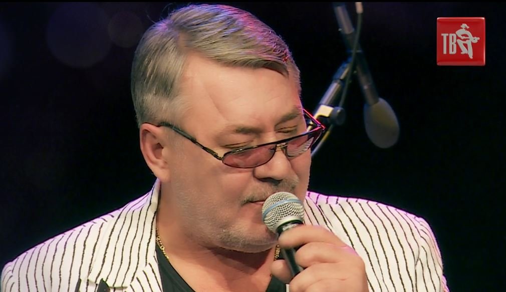 Владислав МЕДЯНИК - В ПАРИЖСКИХ БАЛАГАНАХ смотреть онлайн