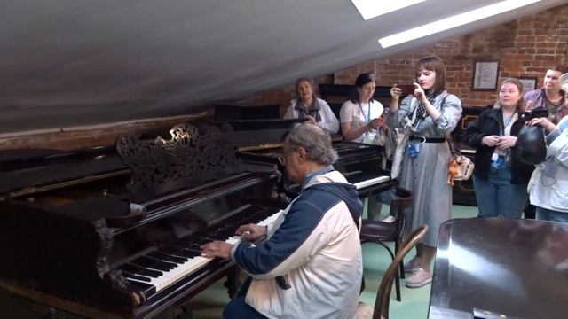 Музей фортепиано в г. Рыбинск Играет Владимир Бохан "Елизе" Л. В. Бетховена смотреть онлайн