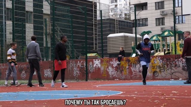 Лучшие Моменты Ботанов на Баскетболе за 2021 | Best Nerds Basketball Prank of 2021 смотреть онлайн